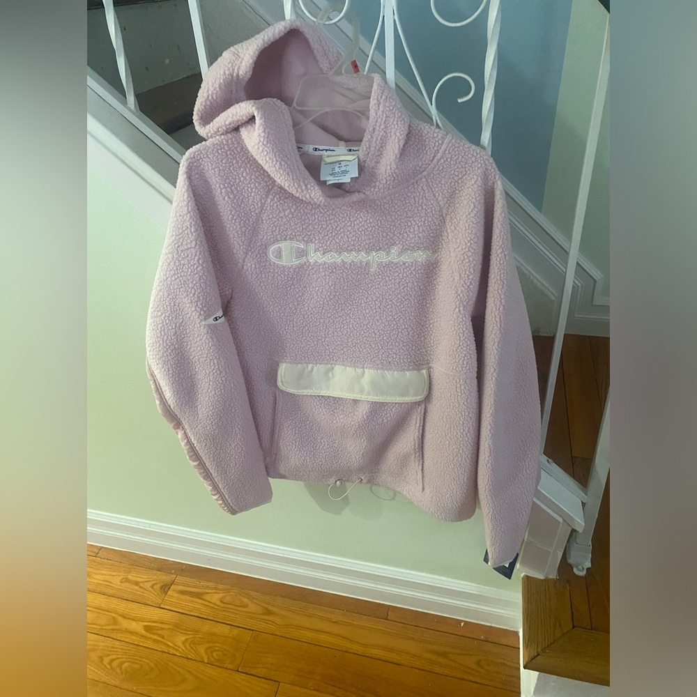 Shoulders 21 bust 36 and length 27! Kids pink hoodie, new with tag!